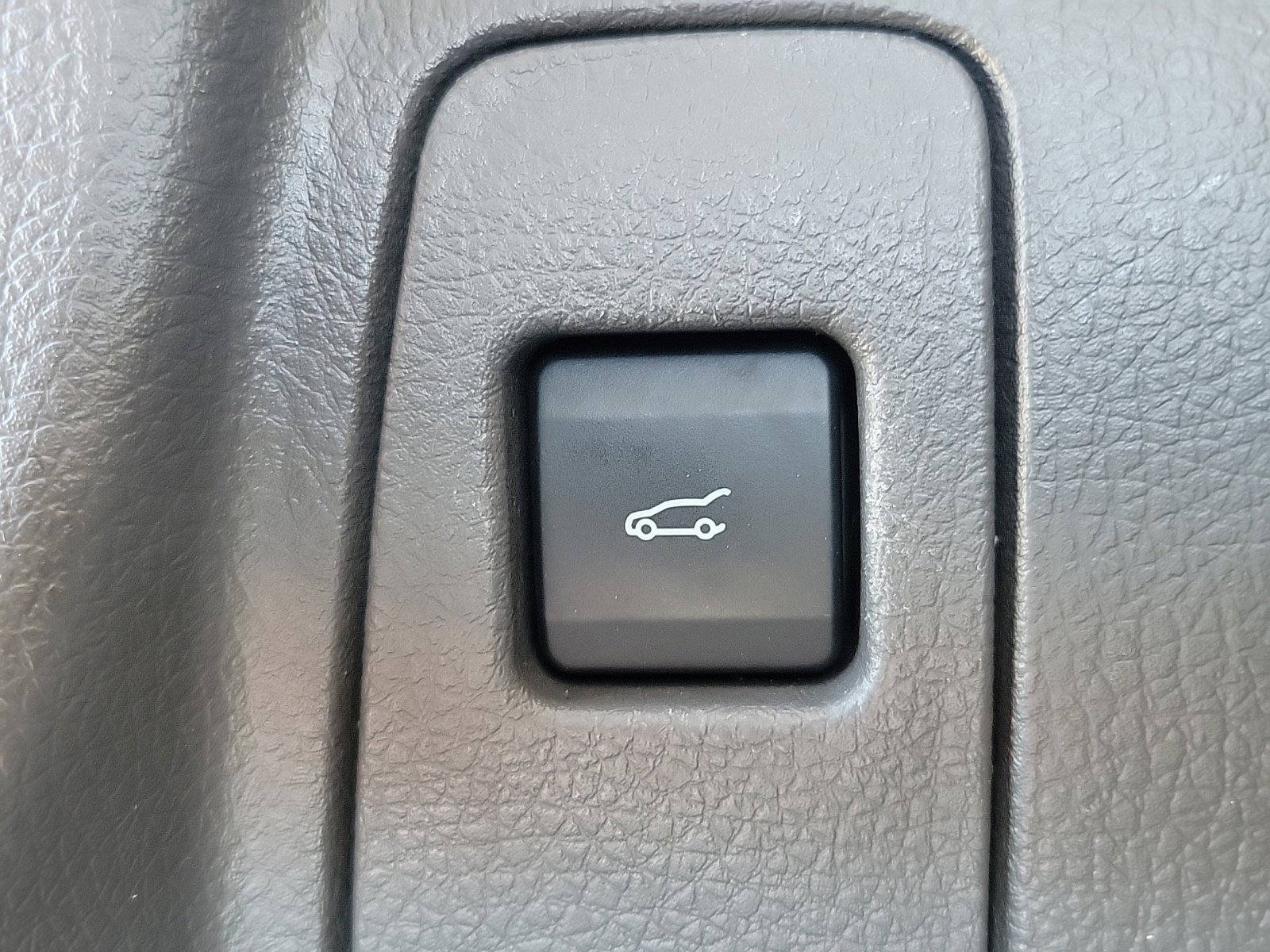 Used 2013 Ford Edge Limited FWD image 14