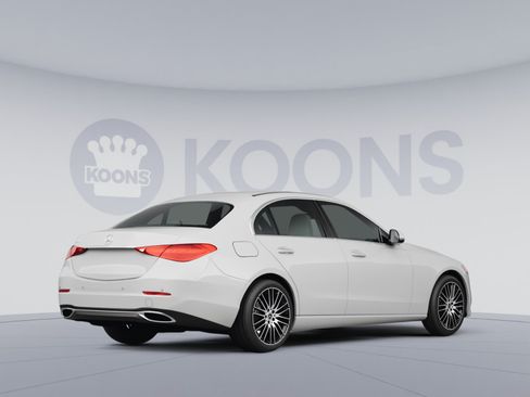 Used 2024 Mercedes-Benz C 300 4MATIC Sedan image 4