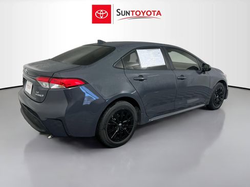 Used 2023 Toyota Corolla LE image 4