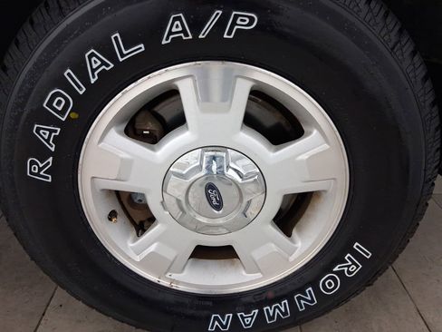 Used 2014 Ford F150 XLT RWD image 12