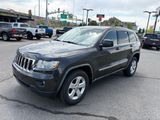 Used 2011 Jeep Grand Cherokee Laredo image 3