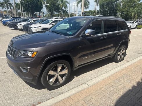 Used 2016 Jeep Grand Cherokee Limited AWD/4WD image 3