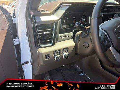 Used 2025 GMC Sierra 1500 Denali w/ LPO, Utility Wall Package AWD/4WD image 18