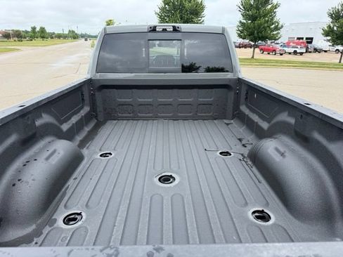 New 2026 RAM 3500 Laramie AWD/4WD image 22