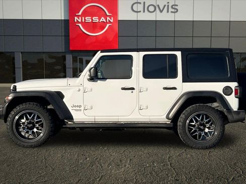 Used 2018 Jeep Wrangler Unlimited Sport image 6