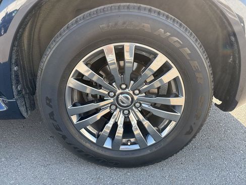 Used 2019 Nissan Armada Platinum w/ Captain's Chairs Package image 11