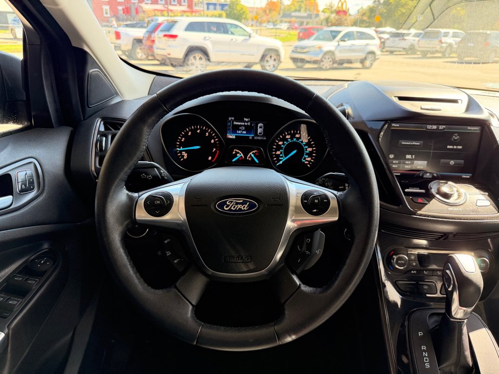 Used 2014 Ford Escape Titanium w/ Equipment Group 401A AWD/4WD image 19