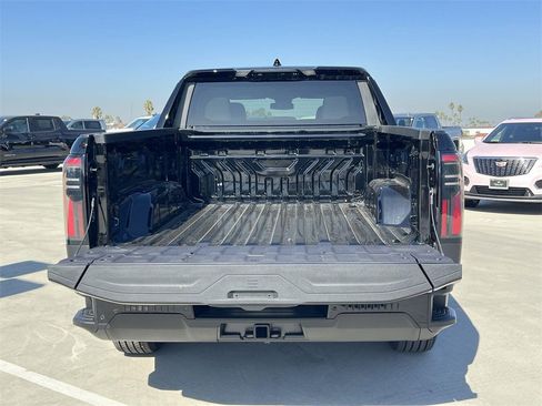 New 2026 GMC Sierra EV Elevation image 27