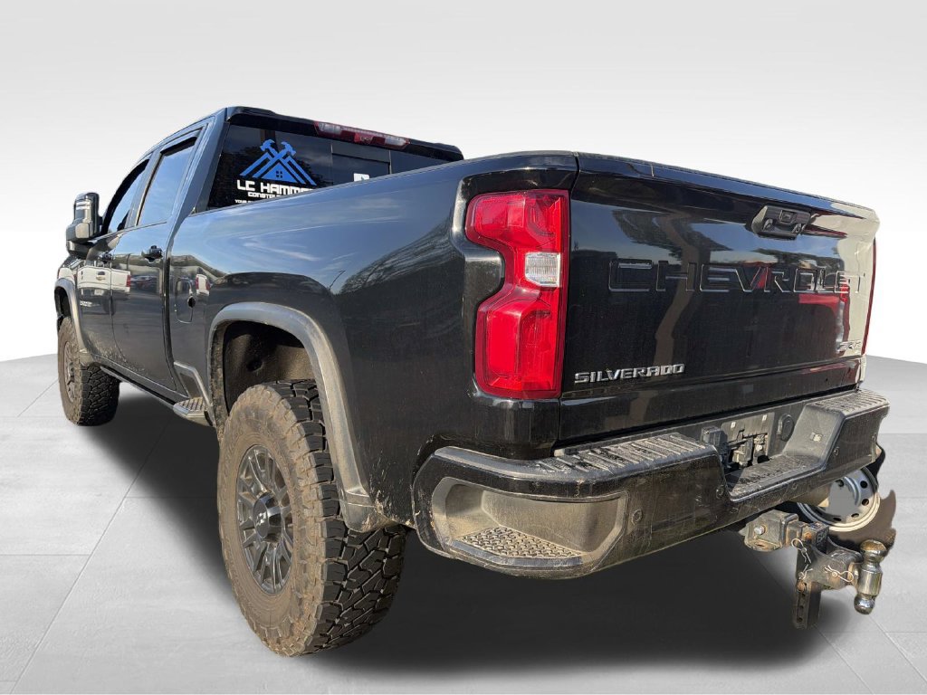 Used 2024 Chevrolet Silverado 2500 ZR2 w/ Technology Package AWD/4WD image 4