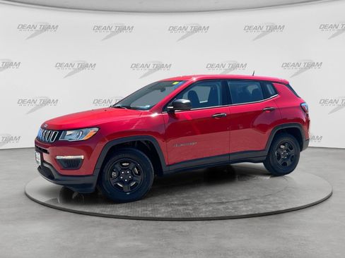 Used 2021 Jeep Compass Sport w/ Cold Weather Group FWD image 3