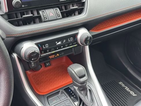 Used 2019 Toyota RAV4 Adventure image 20