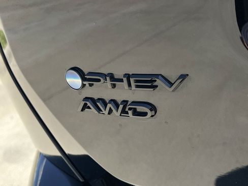 Used 2026 Toyota RAV4 AWD Plug-in Hybrid image 8