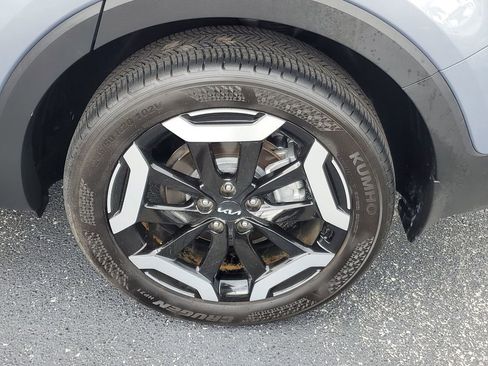 Used 2024 Kia Telluride S w/ S Sunroof Package image 5