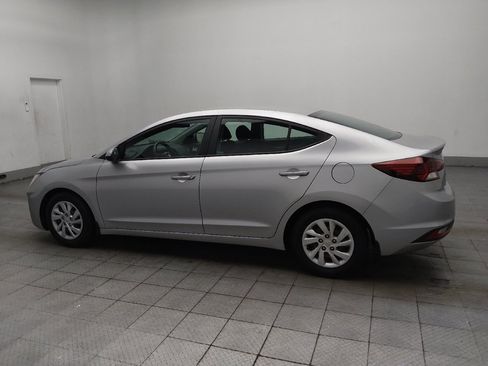 Used 2020 Hyundai Elantra SE w/ Cargo Package (C1) FWD image 3