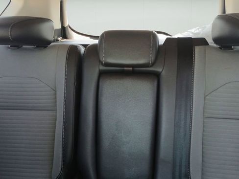 Used 2018 Ford Escape SE w/ SE Sport Appearance Package FWD image 11