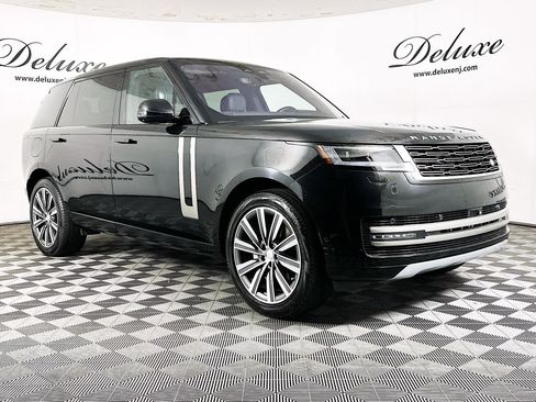 Used 2023 Land Rover Range Rover Long Wheelbase SE AWD/4WD image 1