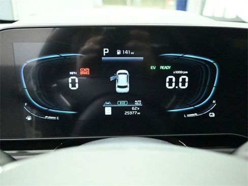 Used 2024 Kia Niro EX image 14