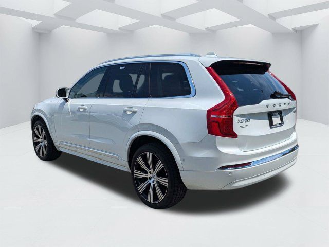 Certified 2024 Volvo XC90 B5 Plus AWD/4WD image 7