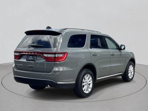 Used 2021 Dodge Durango SXT AWD/4WD image 4