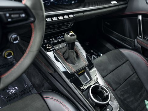 Certified 2023 Porsche 911 GT3 RS RWD image 17