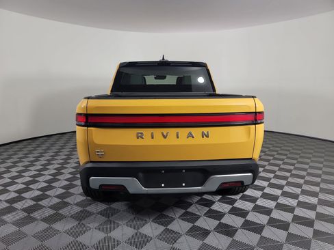 Used 2023 Rivian R1T Adventure image 4