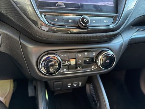 Used 2023 Chevrolet TrailBlazer LT w/ Convenience Package image 52