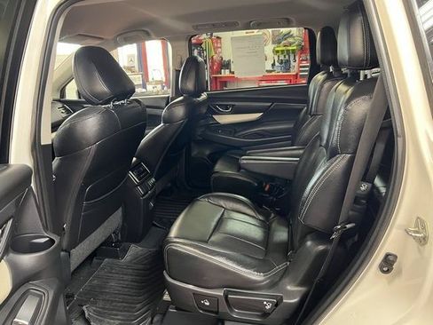 Used 2019 Subaru Ascent Premium AWD/4WD image 8