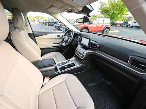 Certified 2023 Ford Explorer XLT w/ Equipment Group 202A image 25