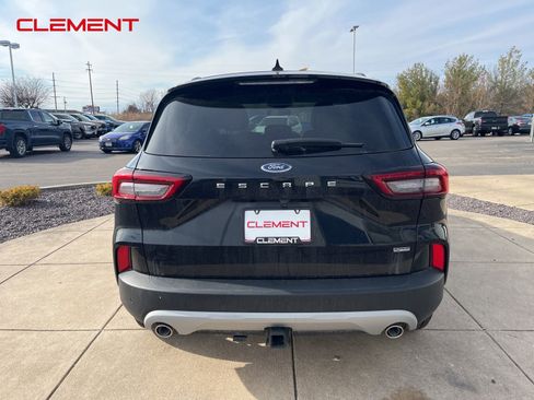 New 2024 Ford Escape SE w/ PHEV Premium Package image 25