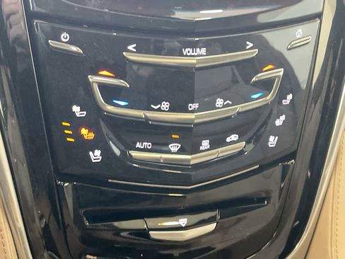 Used 2020 Cadillac Escalade ESV Platinum image 19