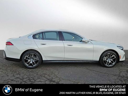 New 2026 BMW 530i xDrive w/ Premium Package AWD/4WD image 2
