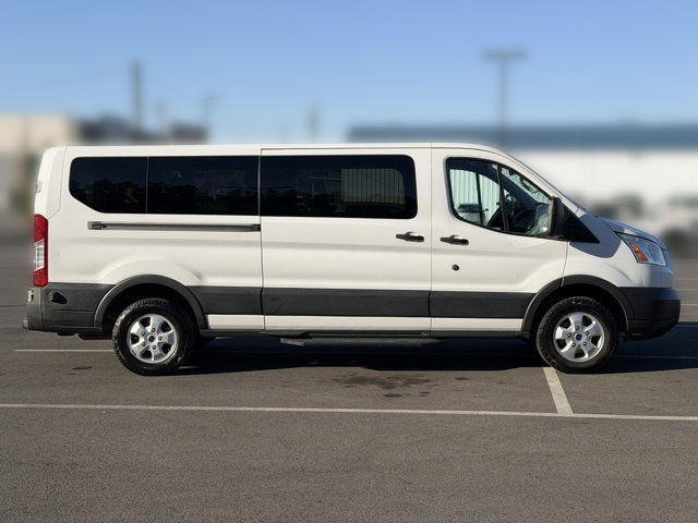 Used 2017 Ford Transit 350 XLT RWD image 9