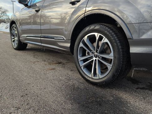 New 2026 Audi Q7 3.0T Premium image 3