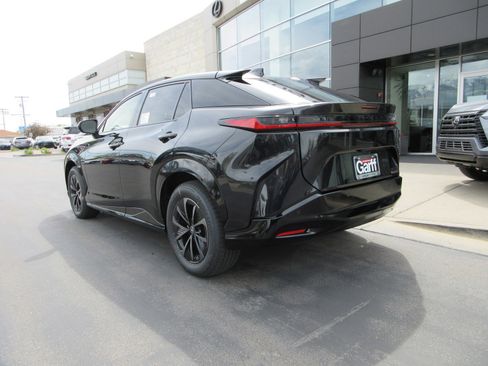 New 2026 Lexus RZ 450e AWD image 5
