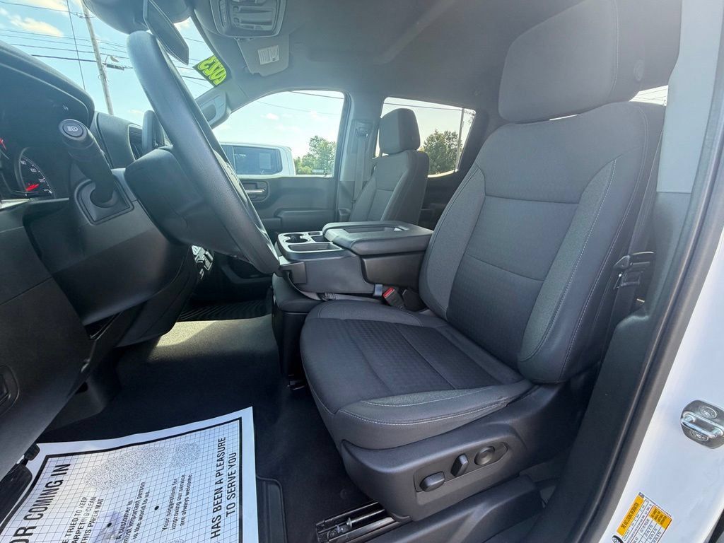 Used 2023 Chevrolet Silverado 1500 Custom AWD/4WD image 14