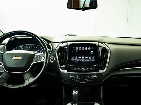 Used 2019 Chevrolet Traverse LT image 30
