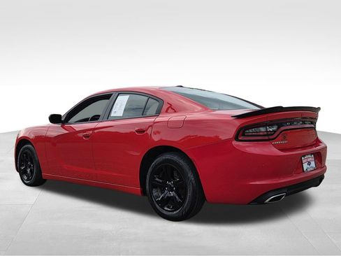 Used 2022 Dodge Charger SXT RWD image 10