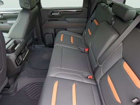 New 2026 GMC Sierra 2500 AT4 w/ AT4 Premium Plus Package image 22