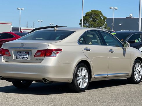 Used 2010 Lexus ES 350 FWD image 2