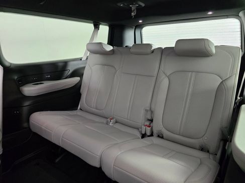 New 2026 Jeep Grand Wagoneer L Limited w/ Rear Seat Video Group I AWD/4WD image 34