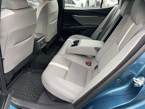 Used 2026 Toyota Camry SE w/ Convenience Package FWD image 9