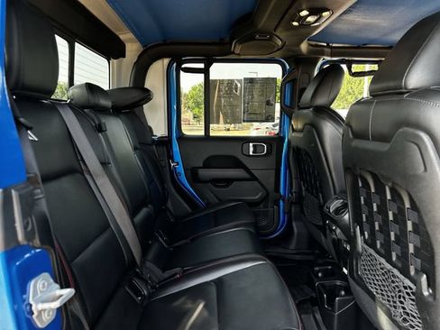Used 2021 Jeep Gladiator Rubicon AWD/4WD image 32