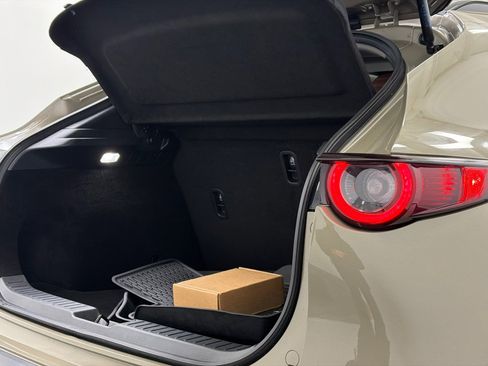 Used 2025 MAZDA CX-30 Carbon image 8