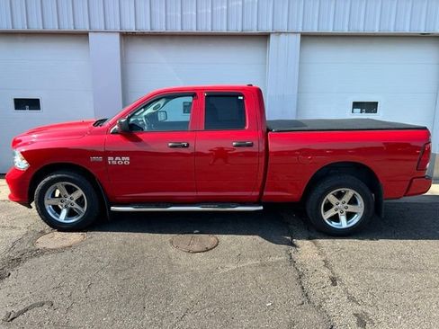 Certified 2017 RAM 1500 Express AWD/4WD image 3
