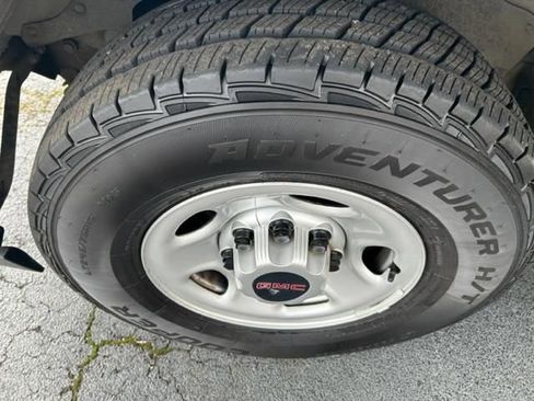 Used 2019 GMC Savana 2500 w/ Driver Convenience Package image 18