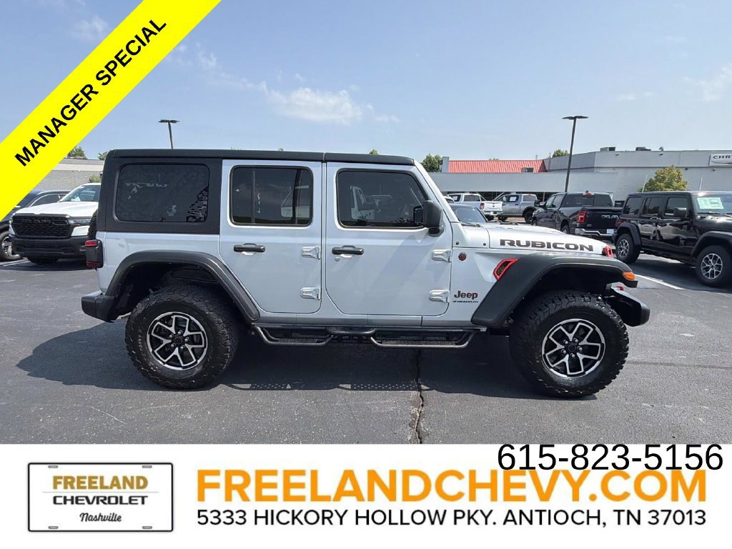 Used 2024 Jeep Wrangler Unlimited Rubicon AWD/4WD image 2