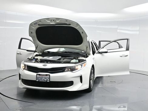 Used 2018 Kia Optima EX image 49