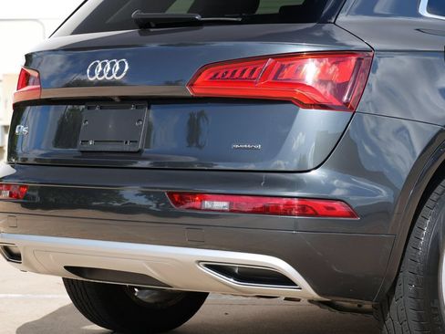 Used 2019 Audi Q5 2.0T Premium w/ Convenience Package AWD/4WD image 34