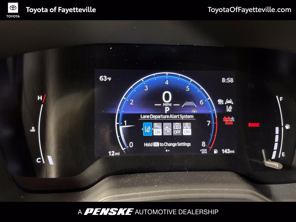 Used 2026 Toyota Corolla Cross LE FWD image 34
