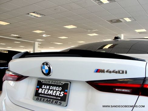 Used 2024 BMW M440i Coupe w/ Premium Package RWD image 14